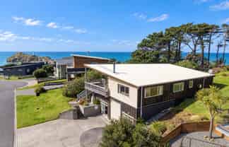 44 Balfour Crescent, Castlepoint