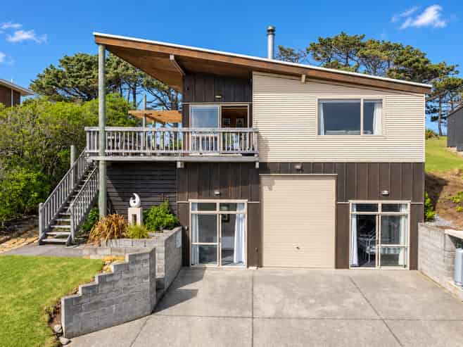 44 Balfour Crescent, Castlepoint
