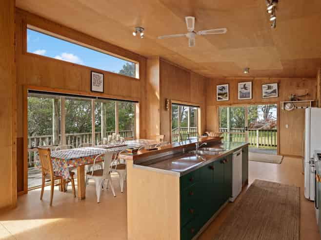 44 Balfour Crescent, Castlepoint