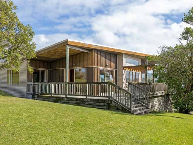 44 Balfour Crescent, Castlepoint