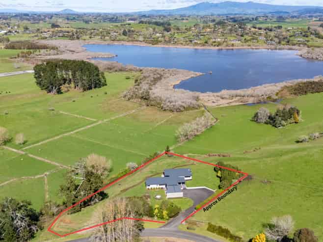 205 Exelby Road, Burbush