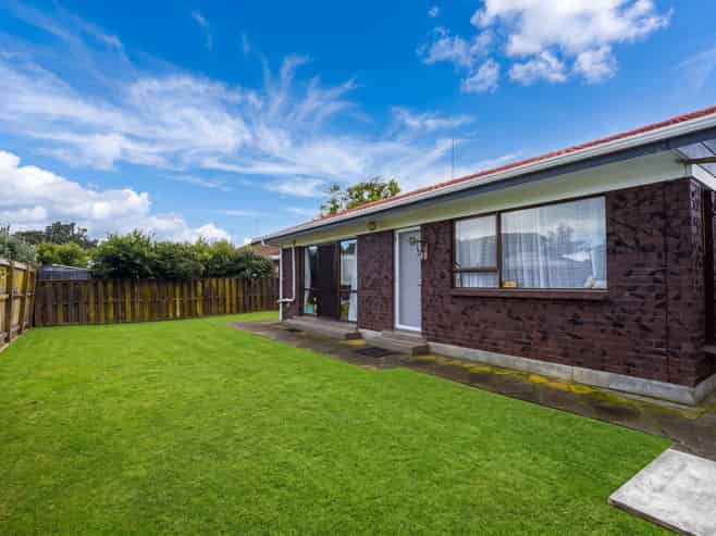 2/14 Glengowan Place, Conifer Grove
