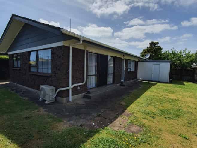 2/14 Glengowan Place, Conifer Grove