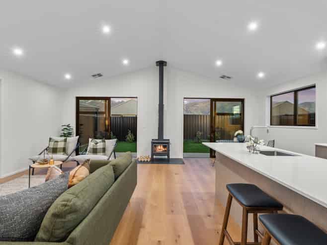 51 Gillespie Street, Lake Hawea