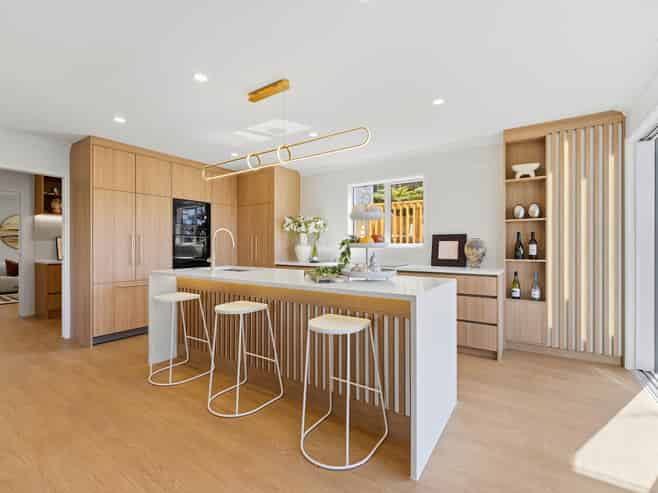 60 Hogarth Rise, West Harbour