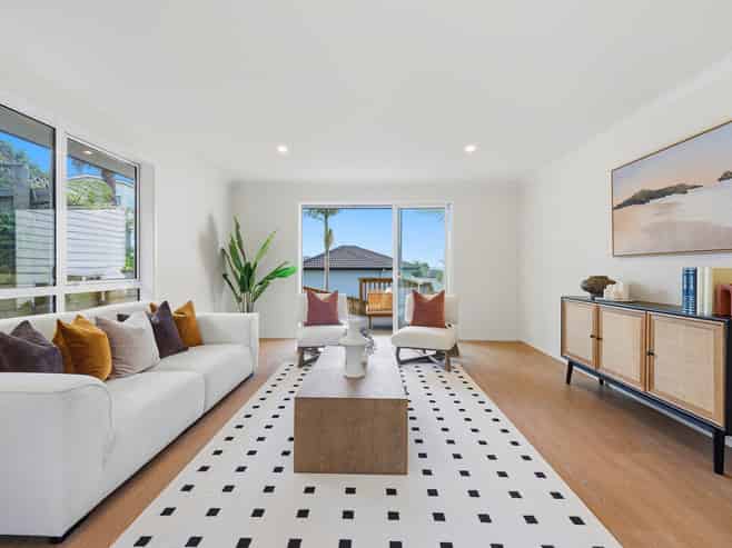 60 Hogarth Rise, West Harbour