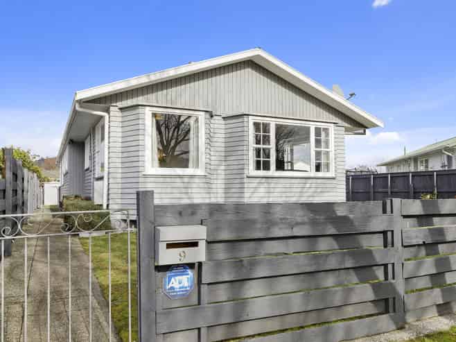 9 Bonnie Glen Crescent , Ebdentown
