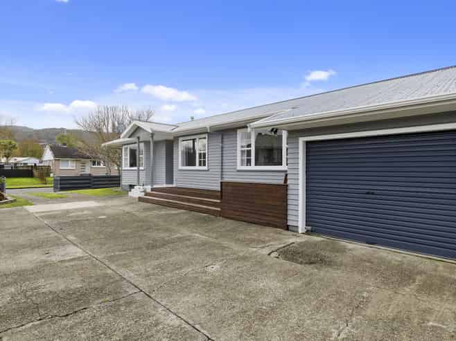 9 Bonnie Glen Crescent , Ebdentown
