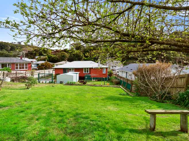 188 Sievers Grove, Porirua East