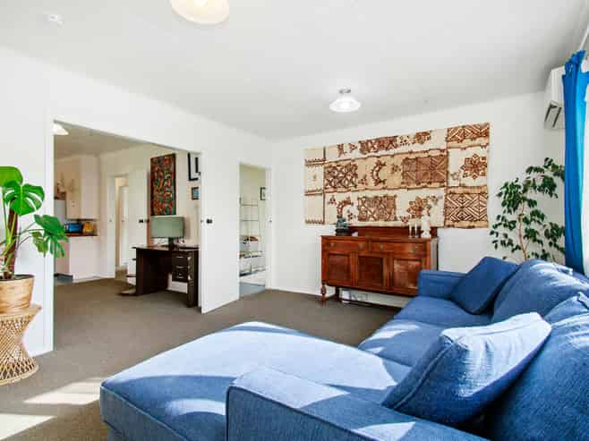 188 Sievers Grove, Porirua East