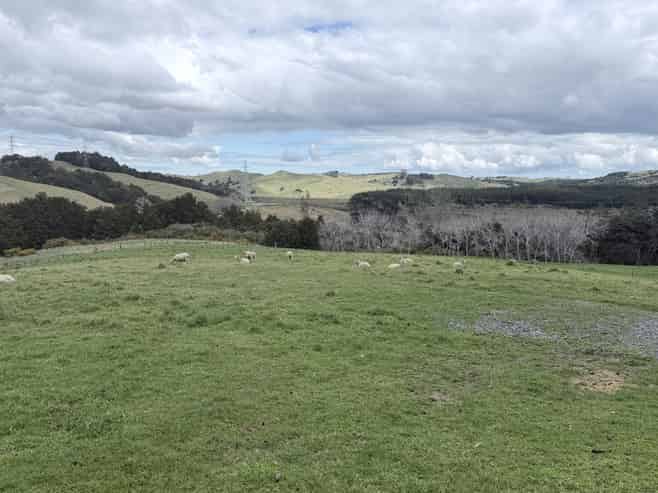 54A Ross Road, Topuni