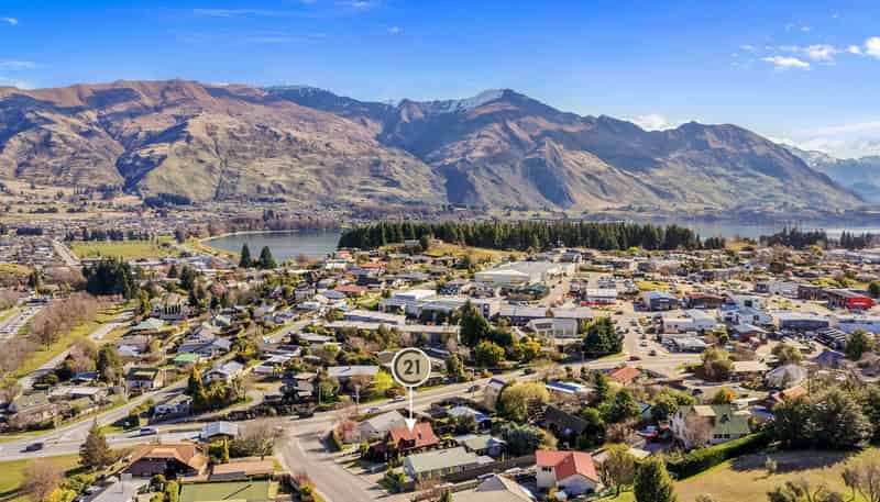 3 Mount Iron Drive, Wanaka