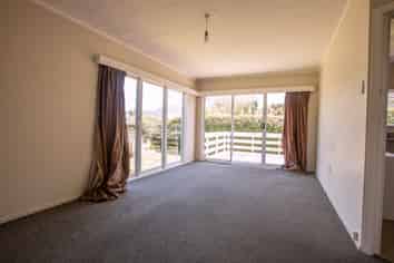 16 Cooper Street, Karori