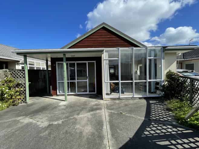 10 Macalister Place, Miramar