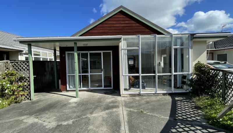 10 Macalister Place, Miramar