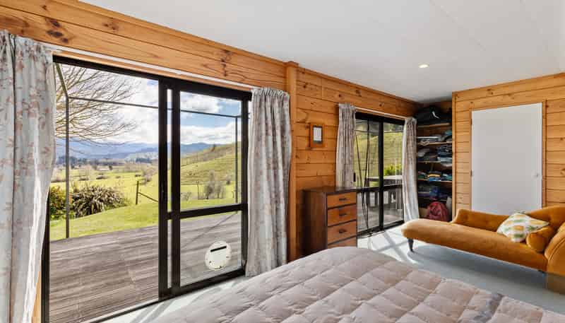 121 Win Valley Road, Dovedale