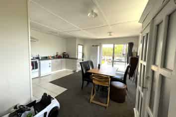 90e Smart Road, Glen Avon