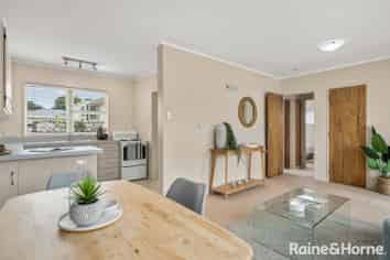2/87 Fraser Street, Tauranga South