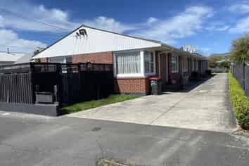 4/484 Worcester Street, Linwood
