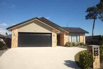 119 Barrington Drive, Huntington