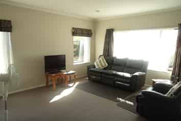 119 Barrington Drive, Huntington