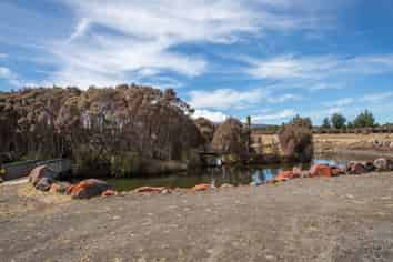 8 Mead Lane, Horopito