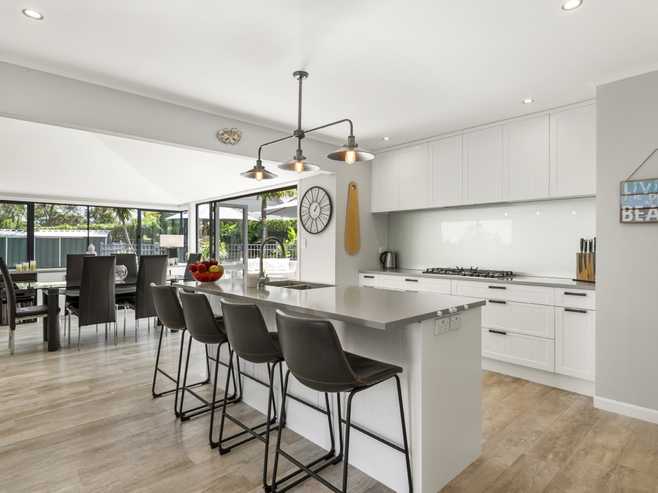 758 Ridge Road, Riverhead