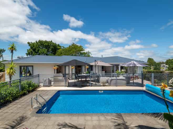 758 Ridge Road, Riverhead