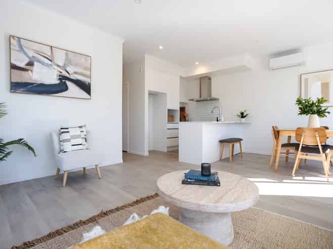 9 Mahana Road (Mahana Apartments), Northcote