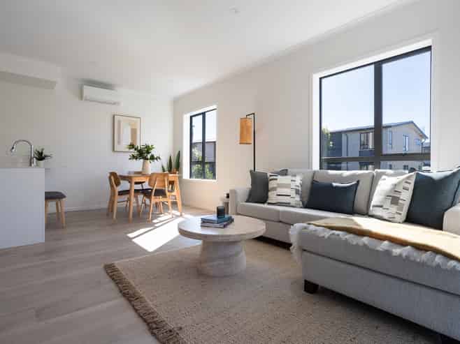 9 Mahana Road (Mahana Apartments), Northcote