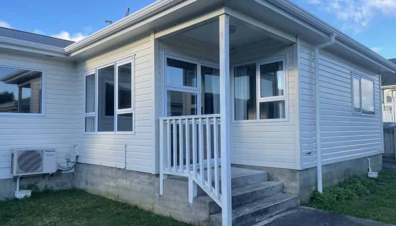 10 Whenua View, Titahi Bay
