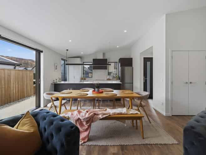 5 Reedland Street, Jacks Point
