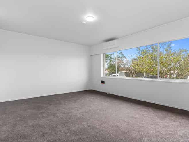 24B Second Avenue, Avenues