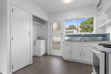 24B Second Avenue, Avenues