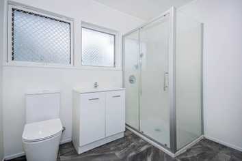24B Second Avenue, Avenues