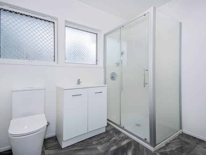 24B Second Avenue, Avenues