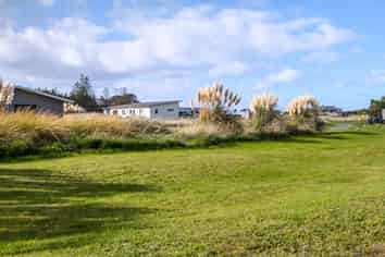 22 Nunu Drive, Flat Point