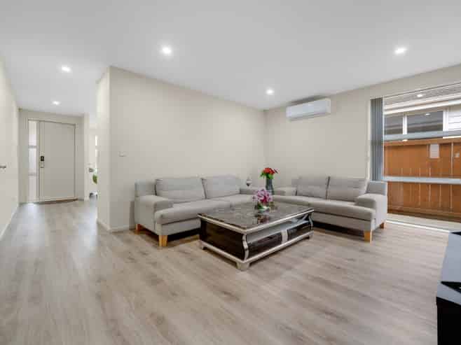 11 Toropapa Close, Takanini