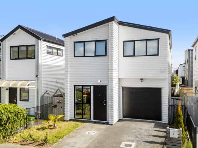 9 Arapapa Road, Papakura
