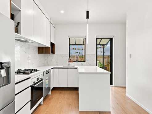 9 Arapapa Road, Papakura