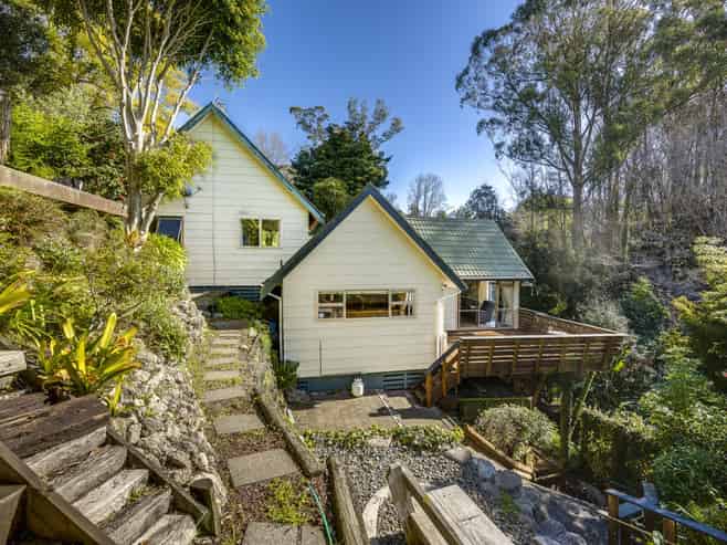 22 Burns Road, Hospital Hill