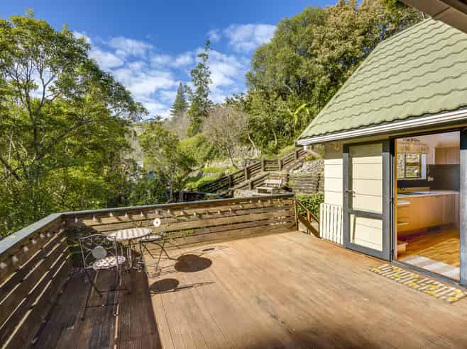 22 Burns Road, Hospital Hill