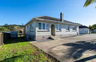 172 Western Hills Drive, Kensington