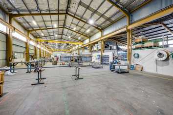High-Stud Industrial Warehouse