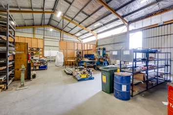 High-Stud Industrial Warehouse