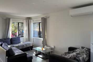 2/14 Leslie Place, Otara