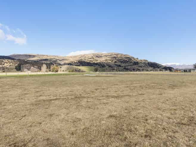 43 Smith Road, Luggate
