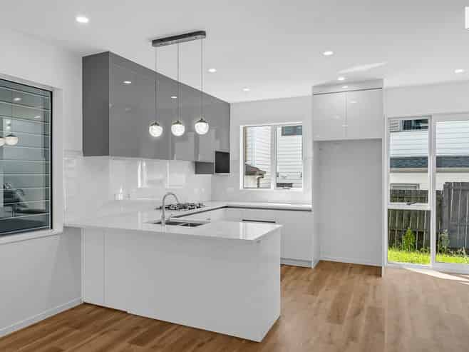 536B-E Weymouth Road, Weymouth