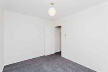 6/13 Prince Albert Road, Saint Kilda