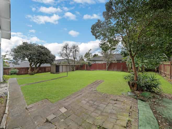 16 Brouder Place, Hillpark